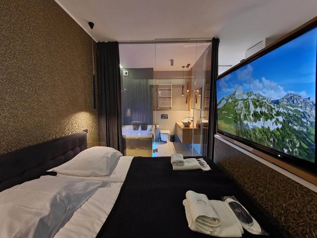 Jacuzzi Glass-House Central Station Krakow Ngoại thất bức ảnh