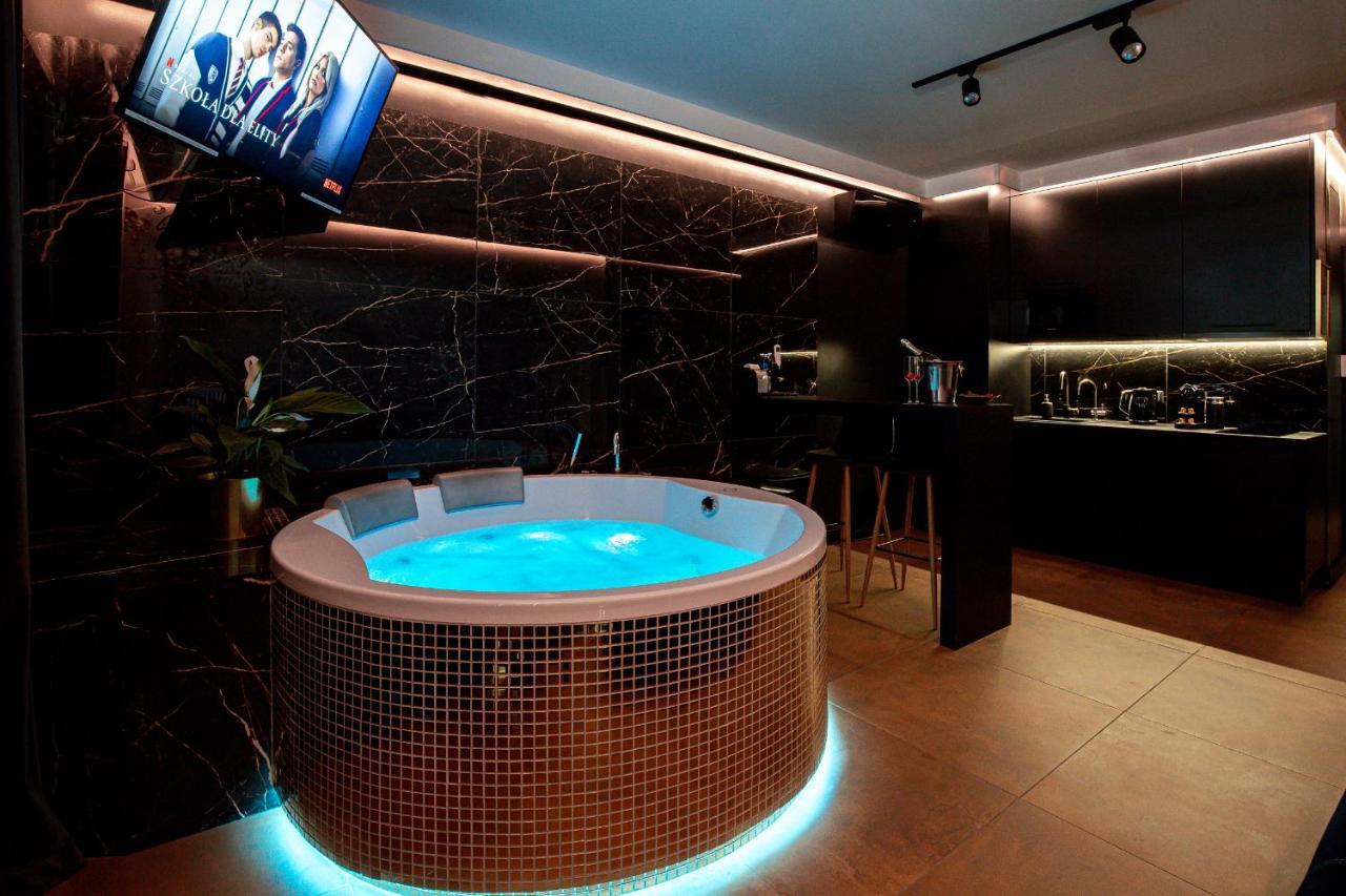 Jacuzzi Glass-House Central Station Krakow Ngoại thất bức ảnh