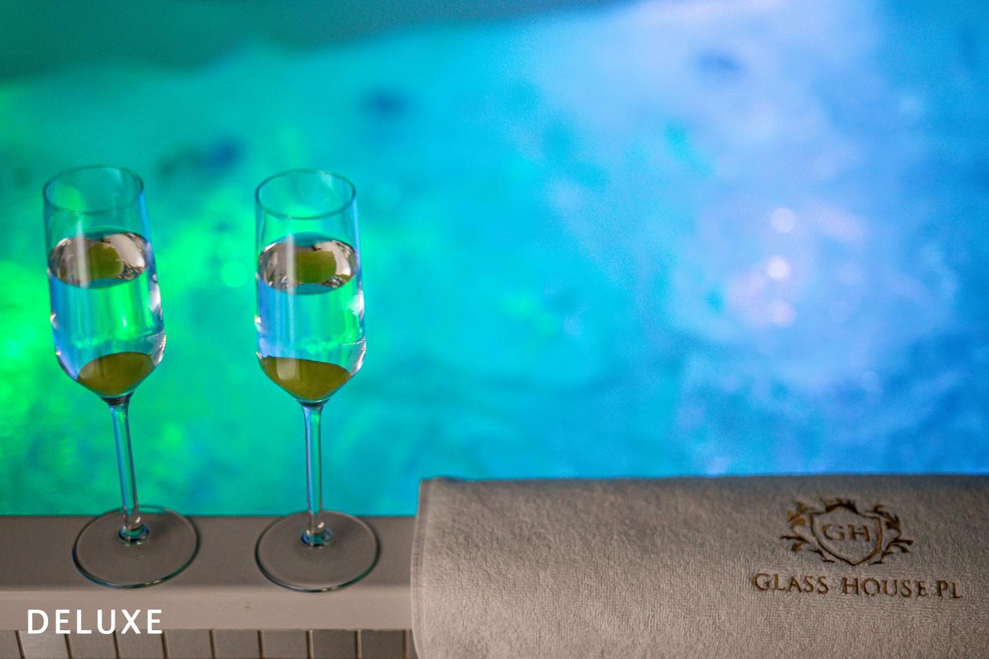 Jacuzzi Glass-House Central Station Krakow Ngoại thất bức ảnh